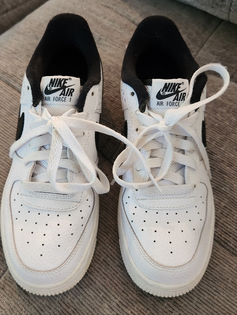Nike Kids White and Black Air Force 1 Sneakers